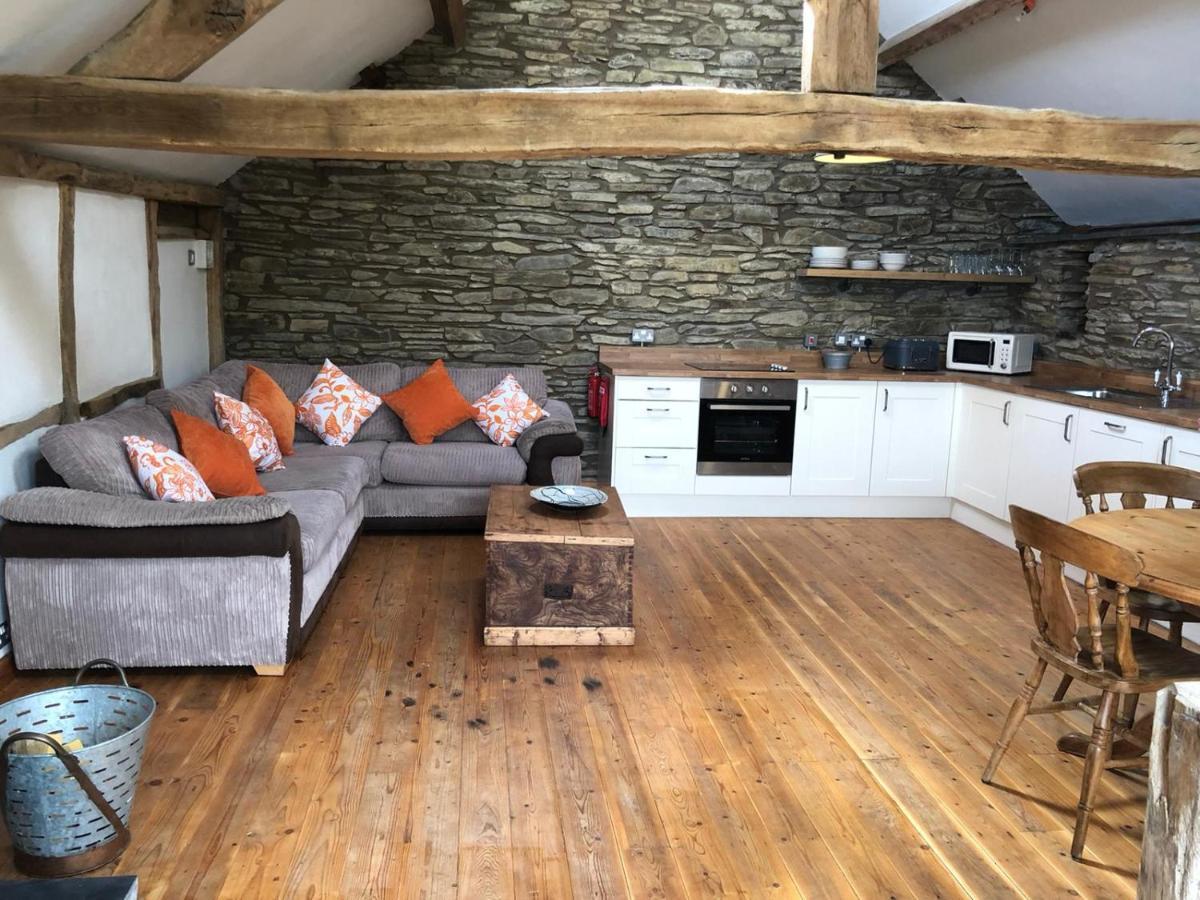 Hay Barn, Penrheol Farm, Unique Barn Conversion Білт-Веллс Екстер'єр фото